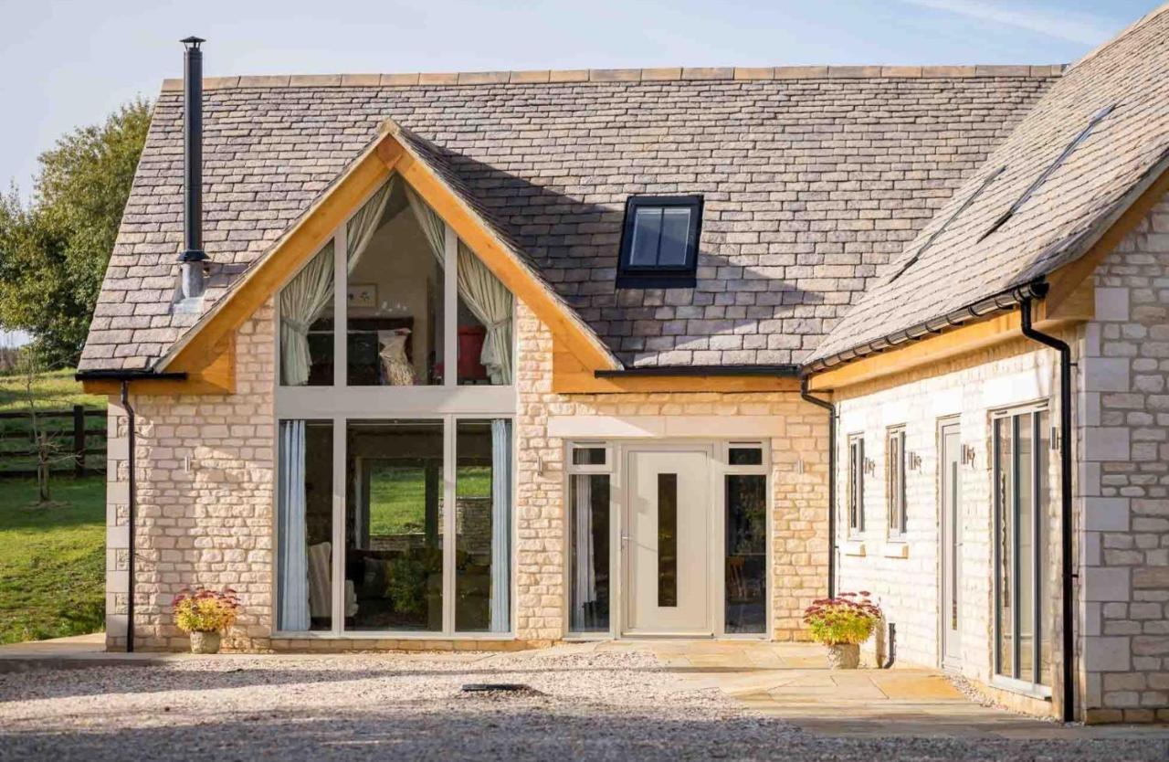 Flynn'S Barn Villa Aylworth Exteriör bild